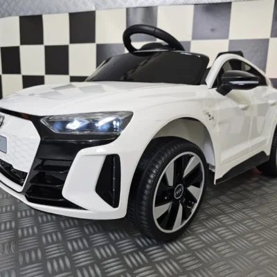 Otroški avto na akumulator AUDI E-Tron GT - Bela - 2
