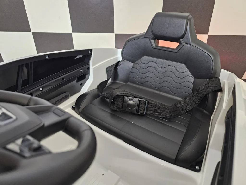 Otroški avto na akumulator AUDI E-Tron GT - Bela - 9