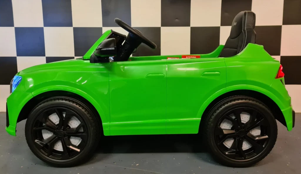Otroški avto na akumulator AUDI RS Q8 - Zelena - 4