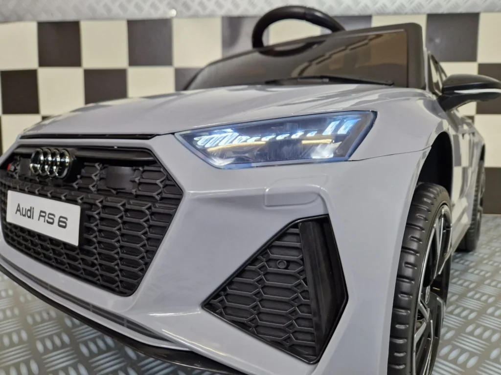 Otroški avto na akumulator AUDI RS6 - Siva - 7