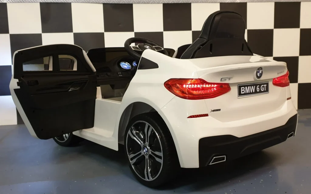 Otroški avto na akumulator BMW 6 GT - Bela - 5
