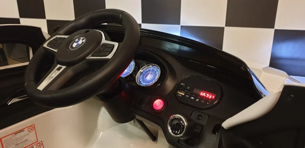 Otroški avto na akumulator BMW 6 GT - Bela - 9