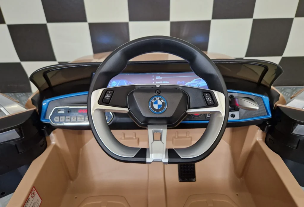 Otroški avto na akumulator BMW i4 - Šampanjec - 9