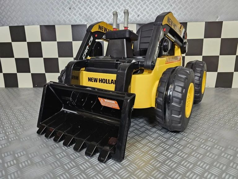 Otroški avto na baterije Bager New Holland 1