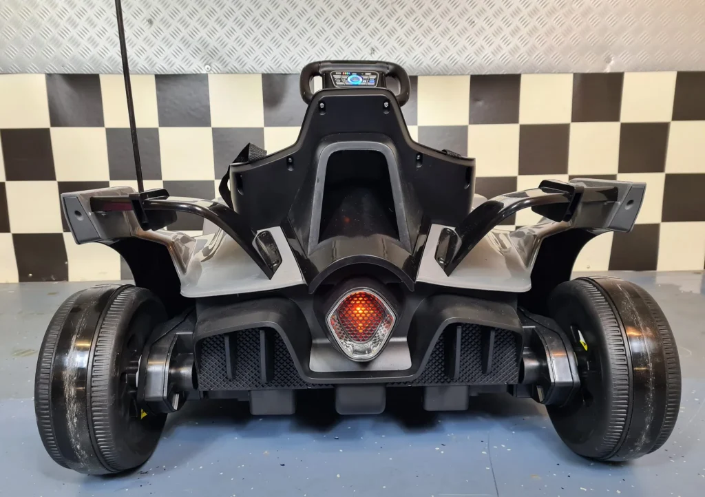 Otroški avto na baterije Go-kart 6