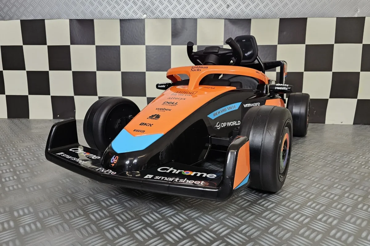 Otroški avto na baterije McLaren Formula 1 1